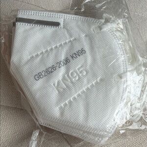 Set of 8 White KN95 Face Mask
